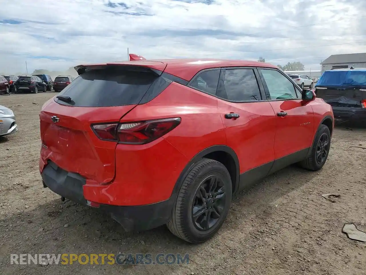 3 Photograph of a damaged car 3GNKBCR46MS566227 CHEVROLET BLAZER 2021