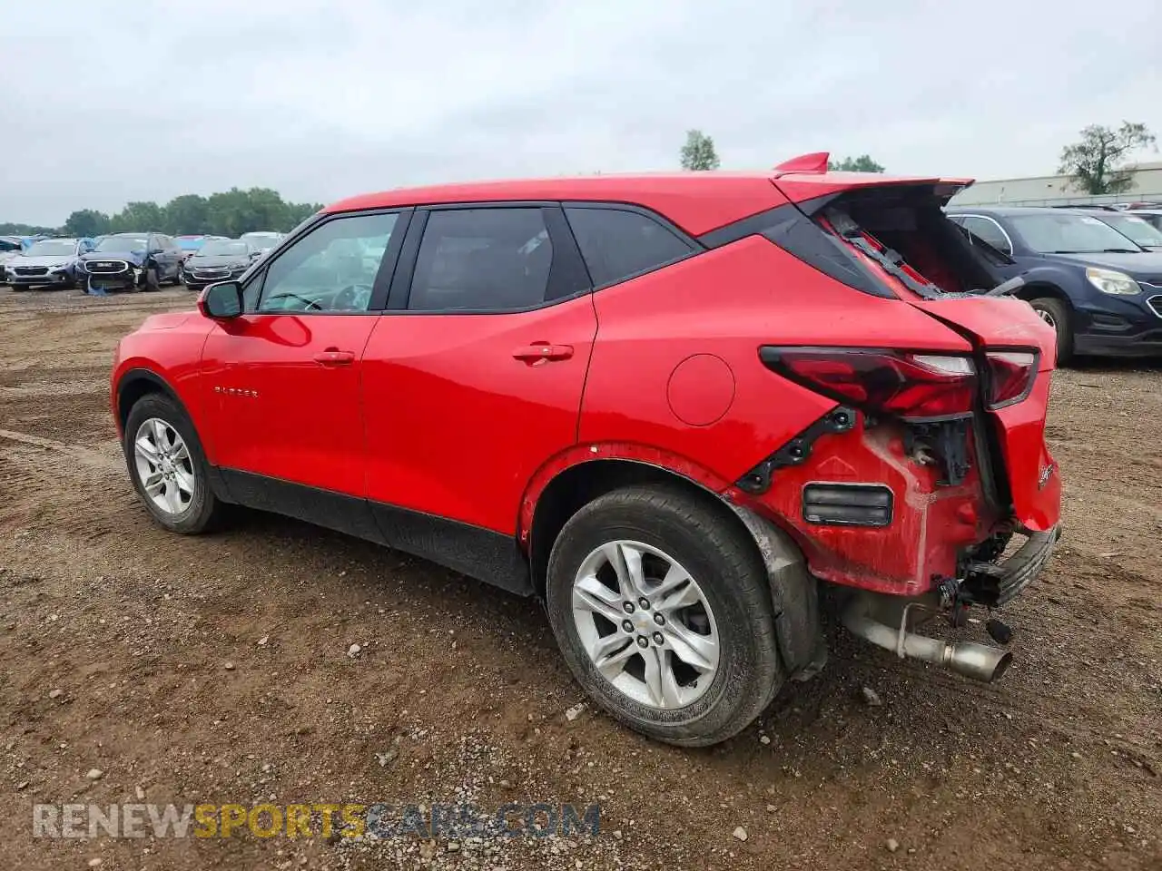 2 Photograph of a damaged car 3GNKBCR46MS584615 CHEVROLET BLAZER 2021