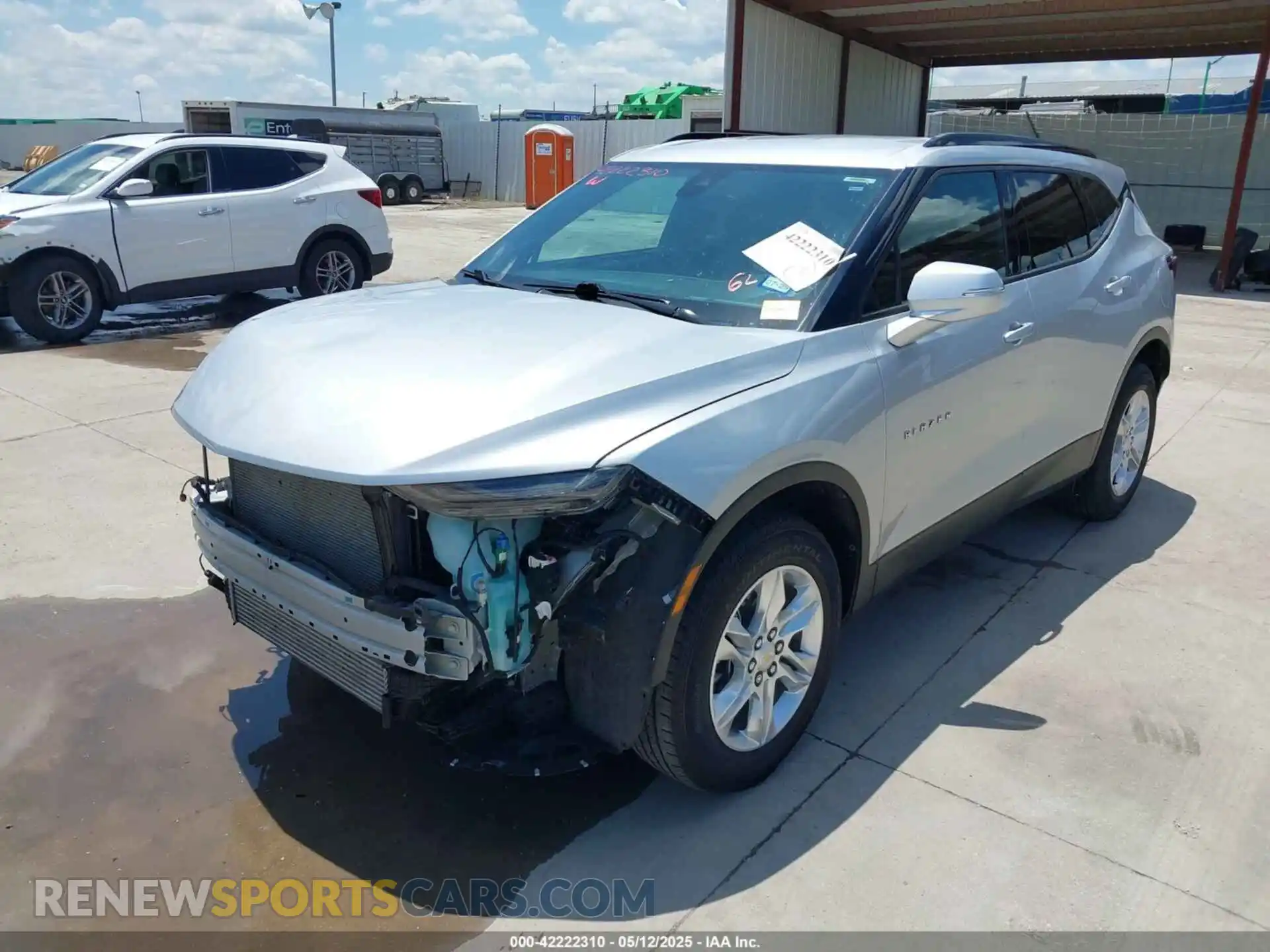 2 Photograph of a damaged car 3GNKBCR47MS577835 CHEVROLET BLAZER 2021