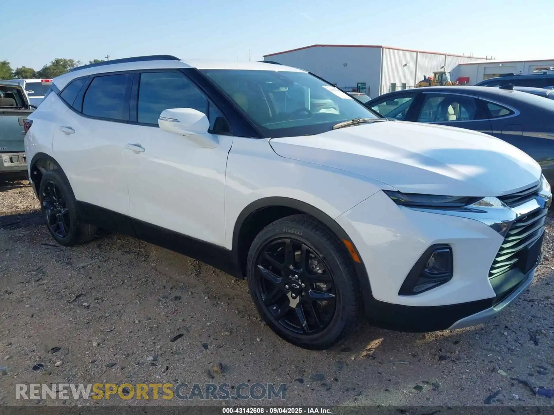 1 Photograph of a damaged car 3GNKBCR49MS512095 CHEVROLET BLAZER 2021