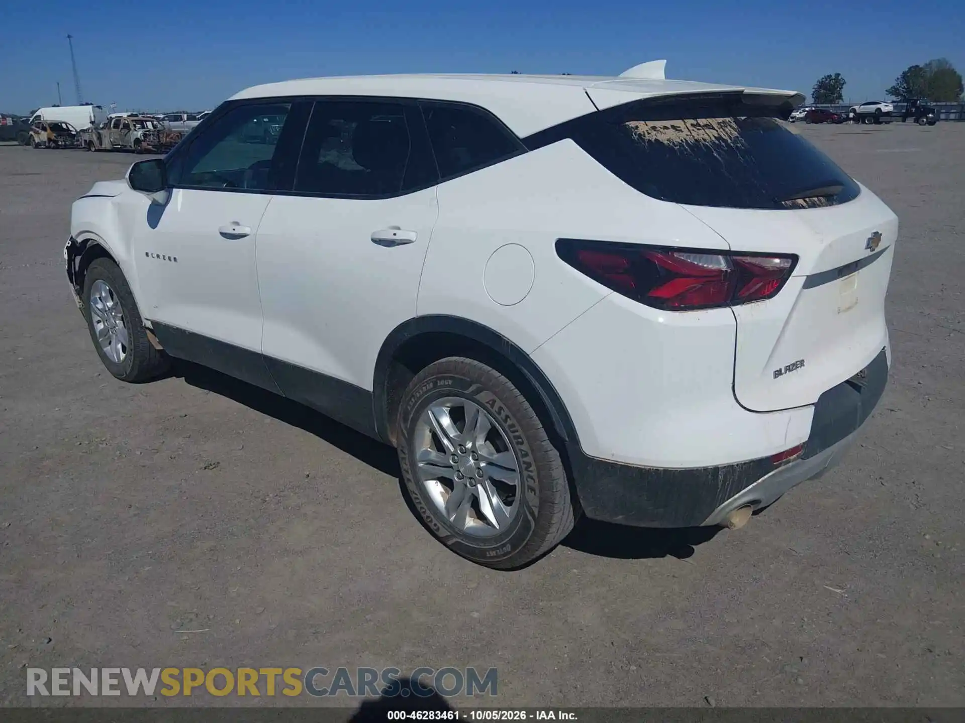 3 Фотография поврежденного автомобиля 3GNKBCR49MS576962 CHEVROLET BLAZER 2021