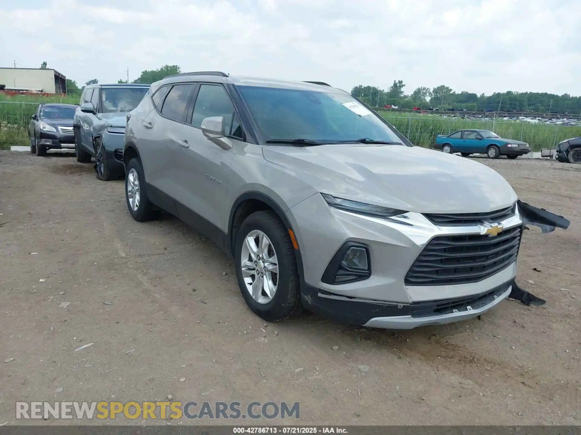1 Photograph of a damaged car 3GNKBCRS1MS506581 CHEVROLET BLAZER 2021
