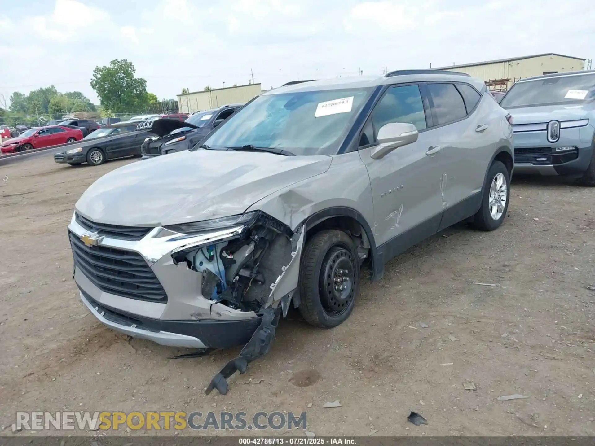 2 Photograph of a damaged car 3GNKBCRS1MS506581 CHEVROLET BLAZER 2021