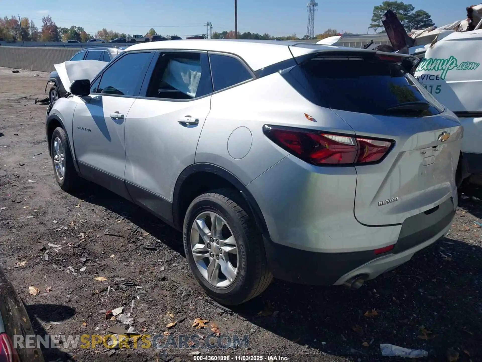 3 Photograph of a damaged car 3GNKBCRS1MS540052 CHEVROLET BLAZER 2021