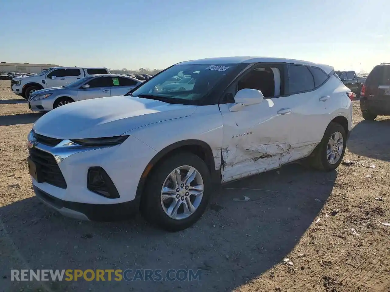 1 Photograph of a damaged car 3GNKBCRS2MS538245 CHEVROLET BLAZER 2021