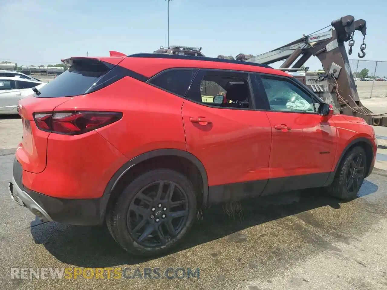 3 Photograph of a damaged car 3GNKBCRS4MS505019 CHEVROLET BLAZER 2021