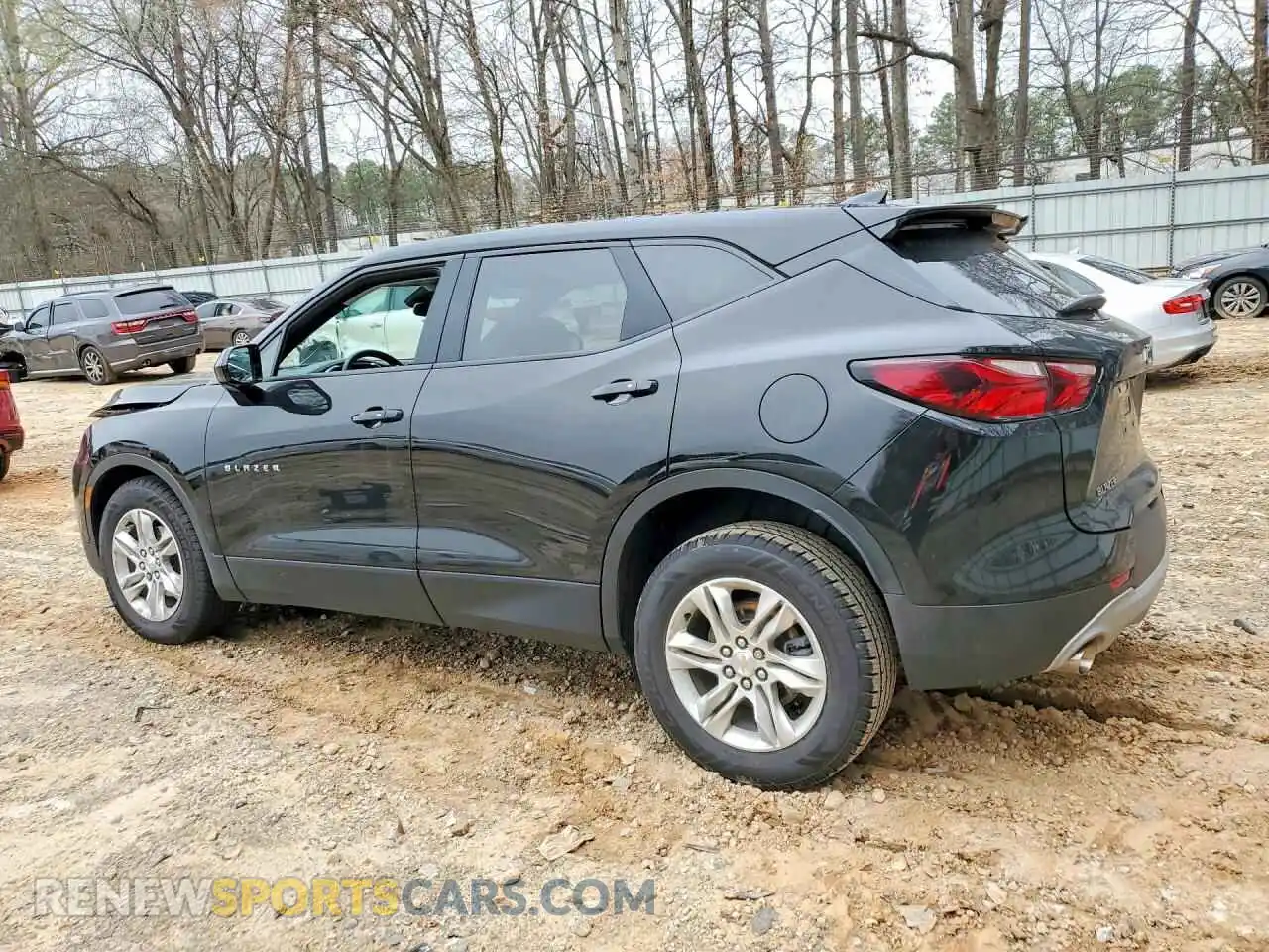 2 Photograph of a damaged car 3GNKBCRS5MS570901 CHEVROLET BLAZER 2021