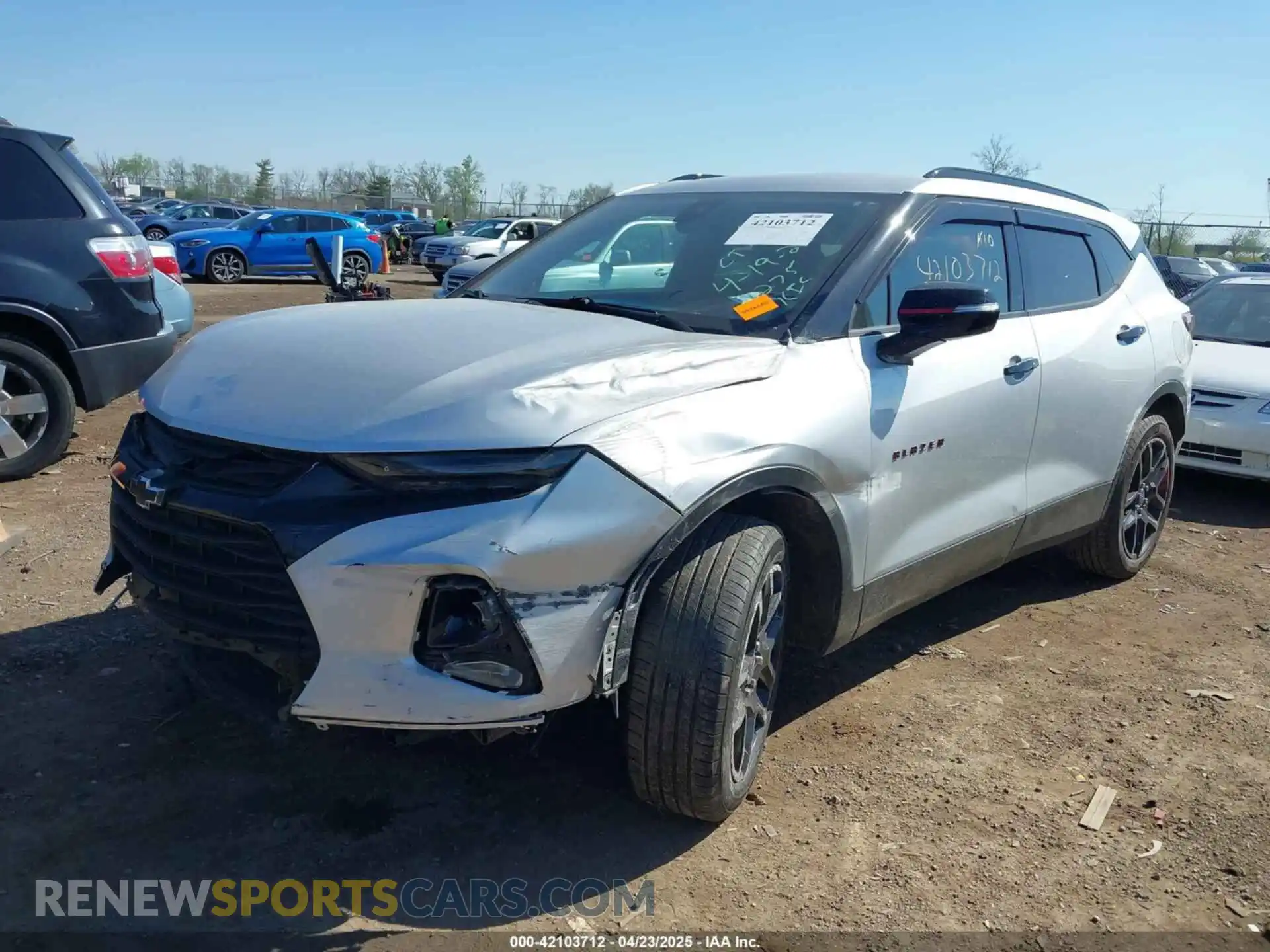 2 Photograph of a damaged car 3GNKBCRS6MS515096 CHEVROLET BLAZER 2021