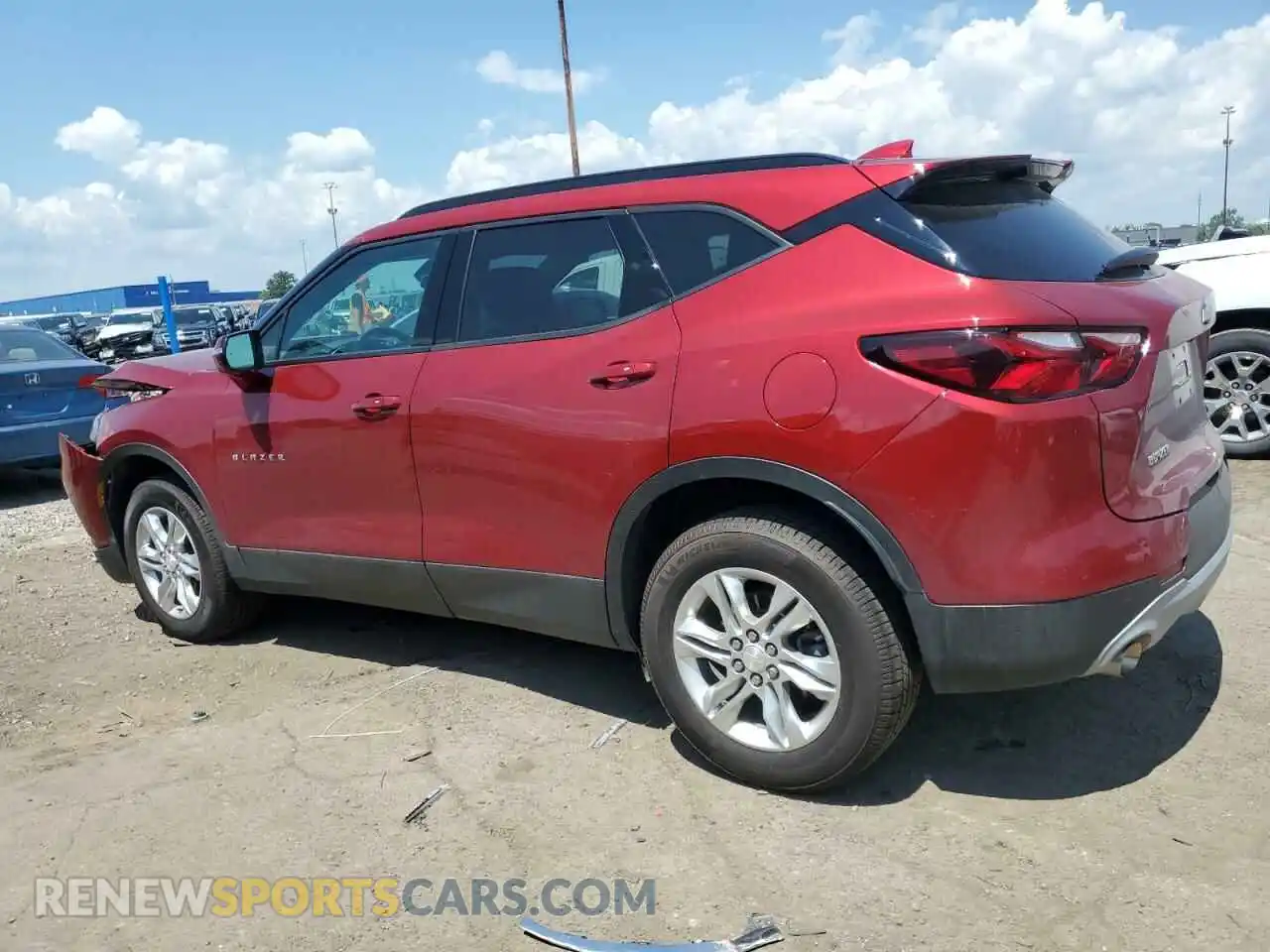 2 Photograph of a damaged car 3GNKBCRS6MS524834 CHEVROLET BLAZER 2021