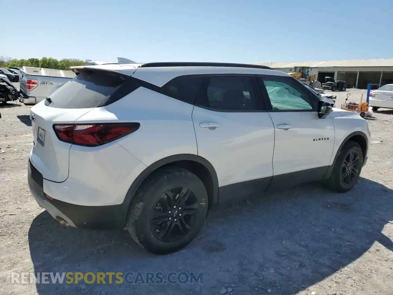 3 Photograph of a damaged car 3GNKBCRS6MS527409 CHEVROLET BLAZER 2021