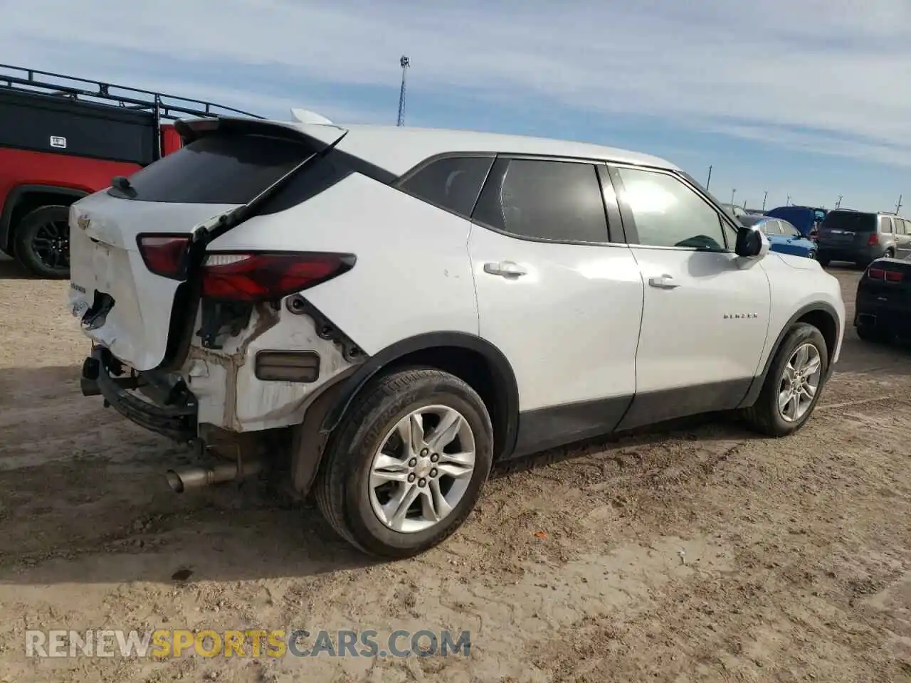 3 fotografías del automóvil dañado 3GNKBCRS7MS503071 CHEVROLET BLAZER 2021