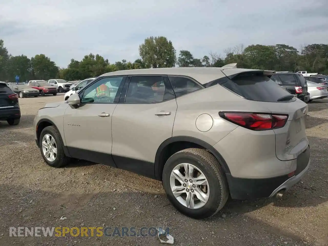 2 Photograph of a damaged car 3GNKBCRS7MS503877 CHEVROLET BLAZER 2021