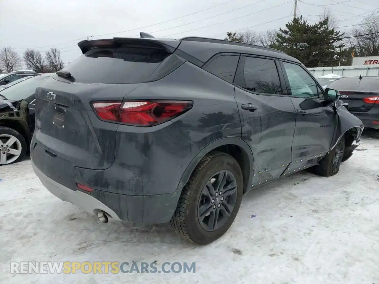 3 Photograph of a damaged car 3GNKBCRS7MS507010 CHEVROLET BLAZER 2021