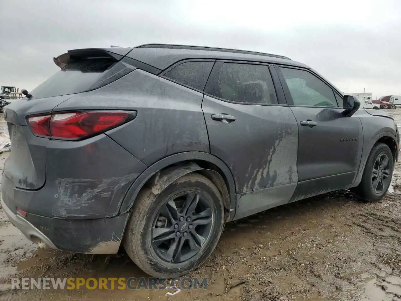 3 Photograph of a damaged car 3GNKBCRS9MS502164 CHEVROLET BLAZER 2021
