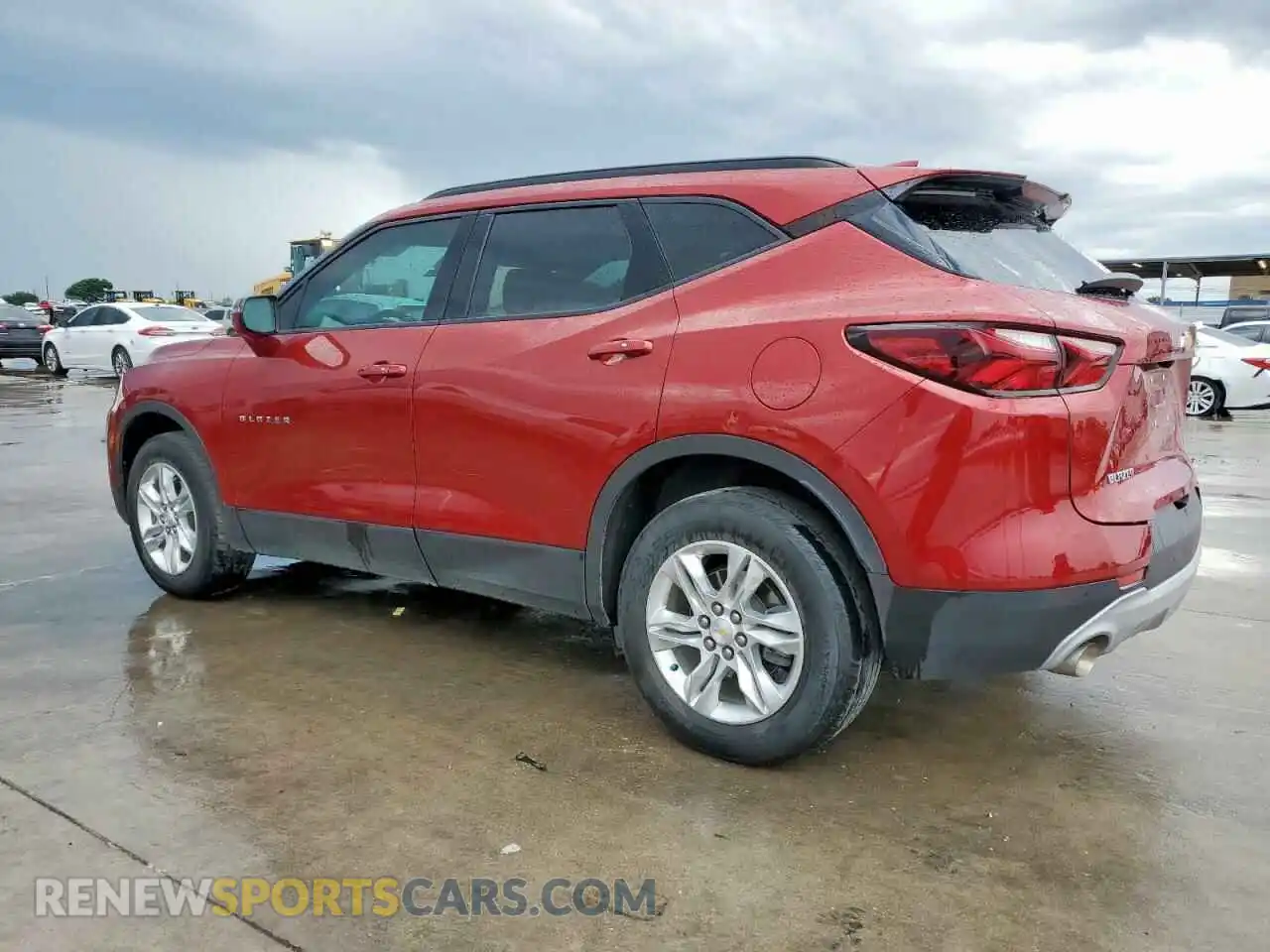 2 Photograph of a damaged car 3GNKBCRS9MS571422 CHEVROLET BLAZER 2021