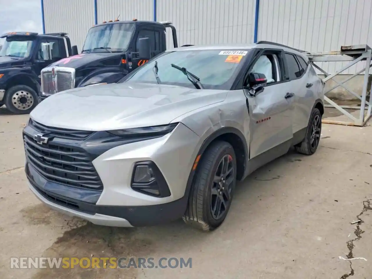 1 Photograph of a damaged car 3GNKBCRS9MS586826 CHEVROLET BLAZER 2021