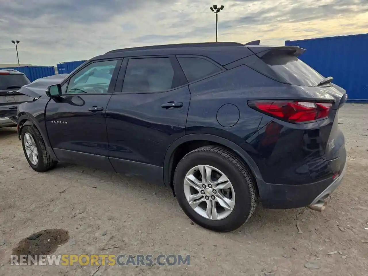 2 Photograph of a damaged car 3GNKBCRSXMS549879 CHEVROLET BLAZER 2021