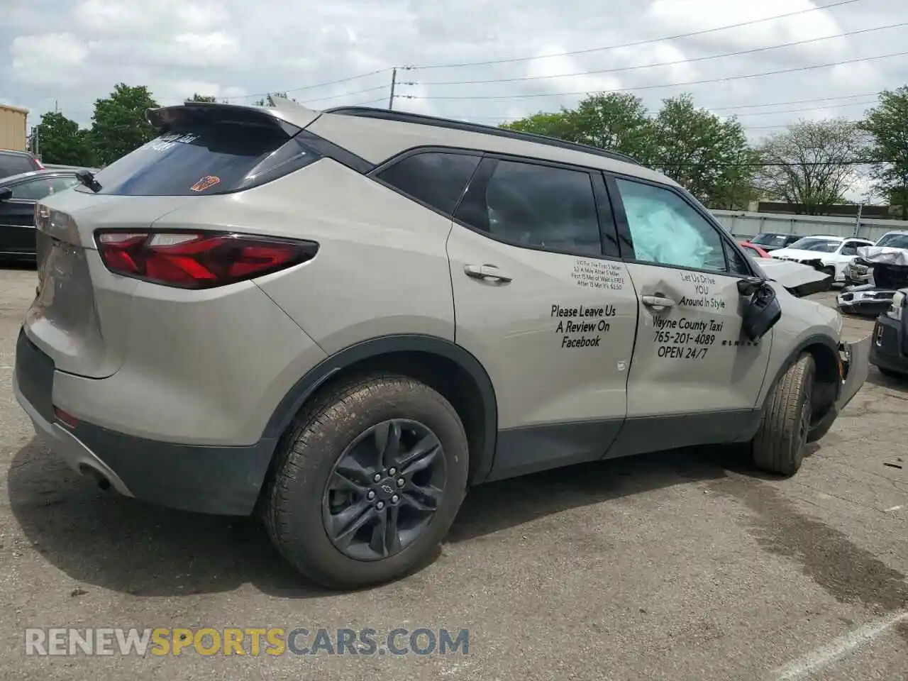 3 Photograph of a damaged car 3GNKBCRSXMS554516 CHEVROLET BLAZER 2021
