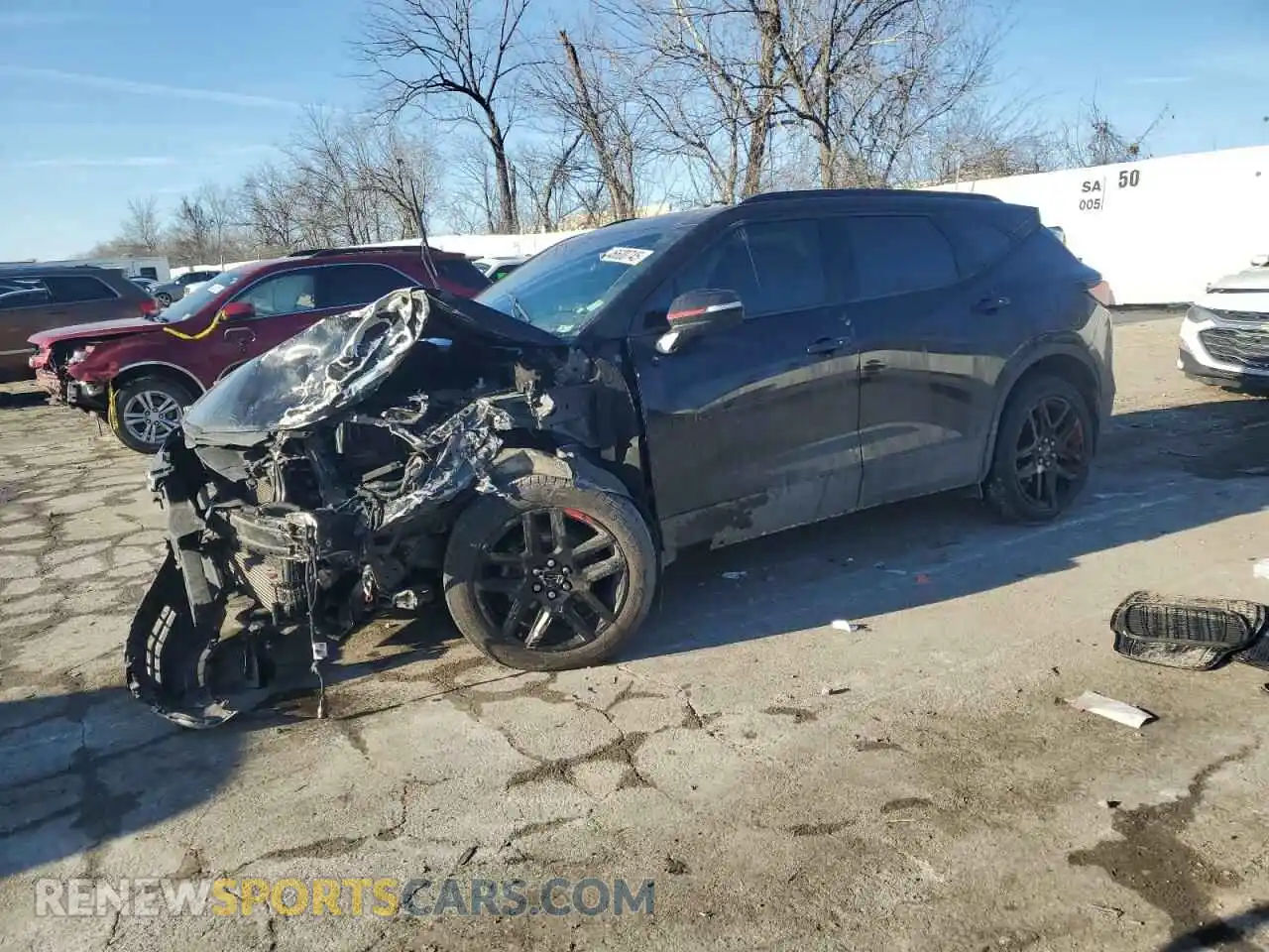 1 Photograph of a damaged car 3GNKBDR45MS533533 CHEVROLET BLAZER 2021