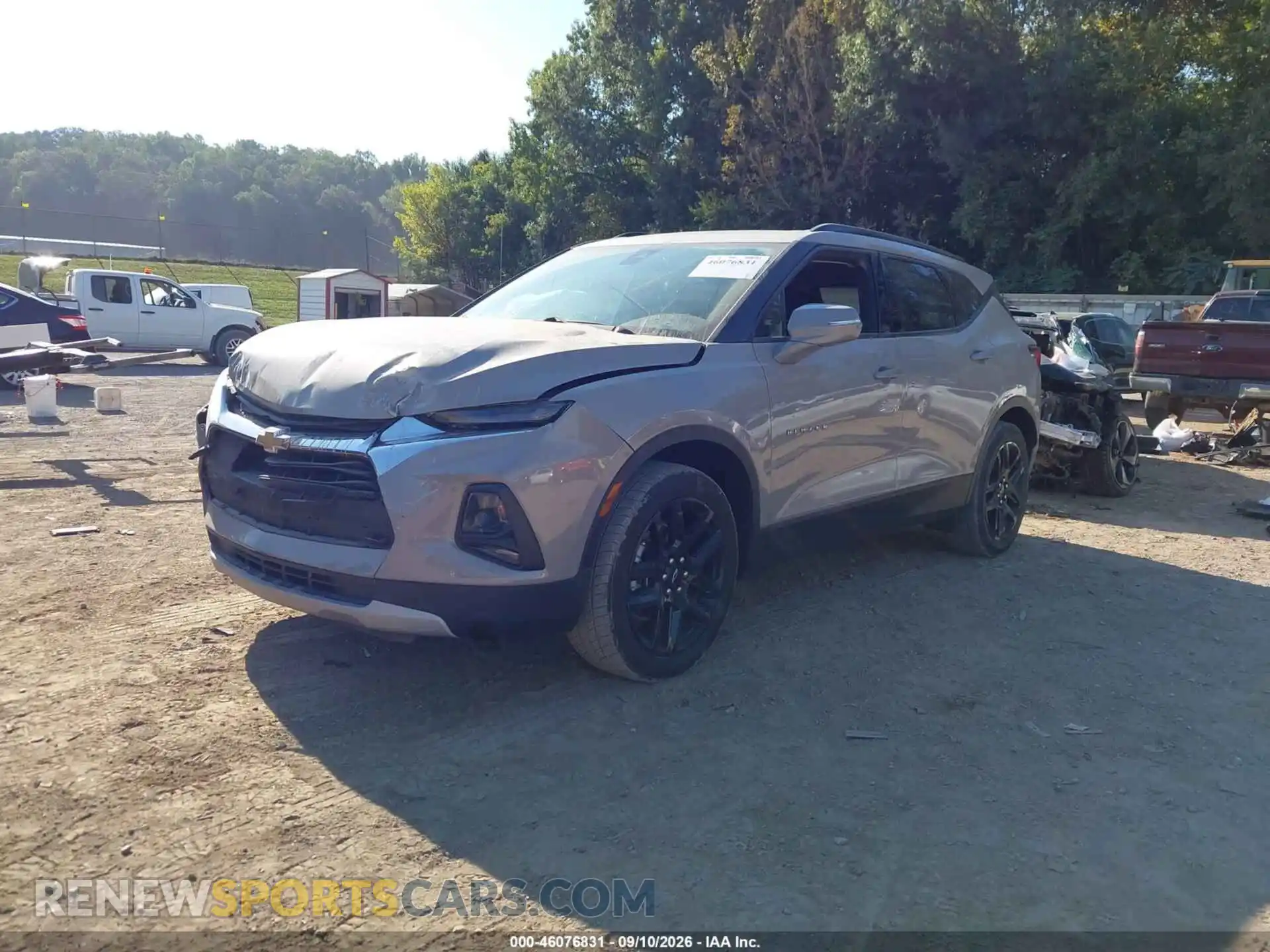 2 Фотография поврежденного автомобиля 3GNKBDRS0MS517741 CHEVROLET BLAZER 2021