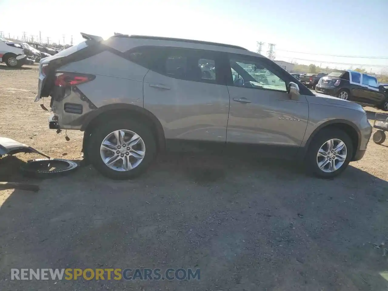 3 Photograph of a damaged car 3GNKBDRS0MS537505 CHEVROLET BLAZER 2021