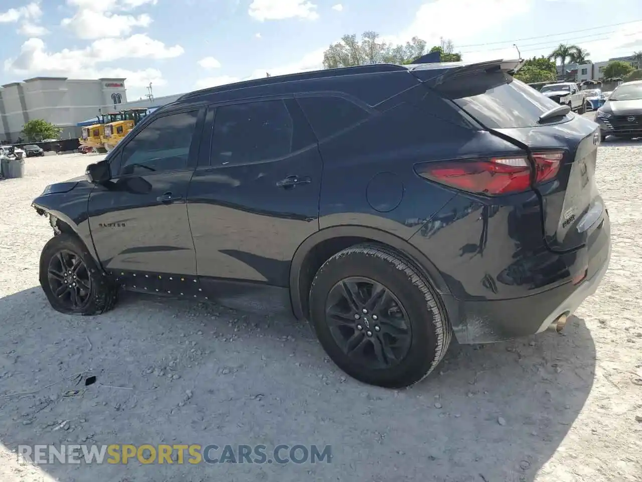 2 Photograph of a damaged car 3GNKBDRS3MS540527 CHEVROLET BLAZER 2021