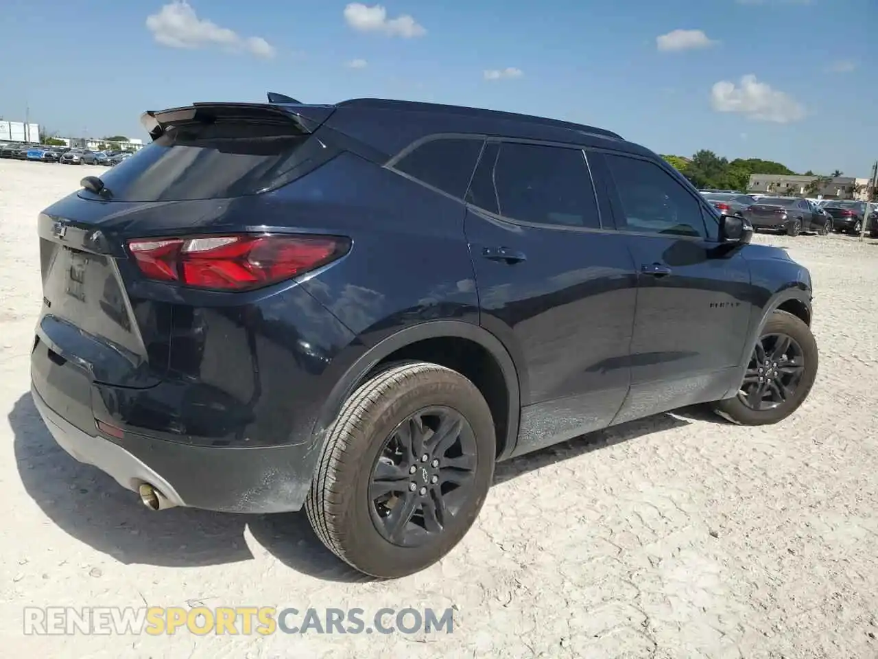 3 Photograph of a damaged car 3GNKBDRS3MS540527 CHEVROLET BLAZER 2021