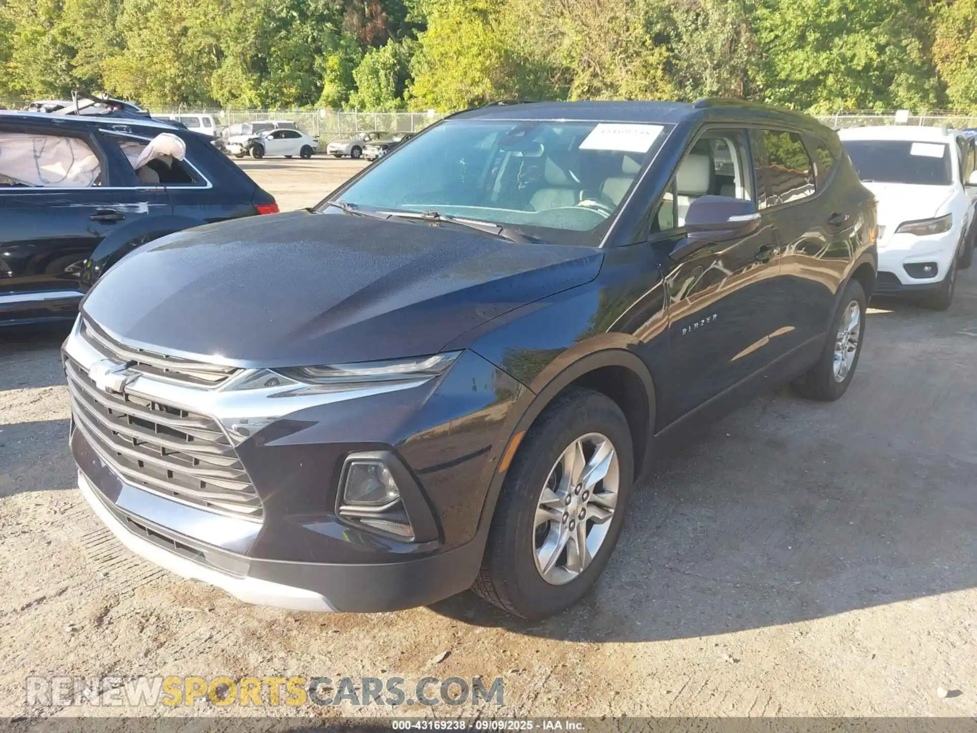 2 Photograph of a damaged car 3GNKBDRS7MS537923 CHEVROLET BLAZER 2021