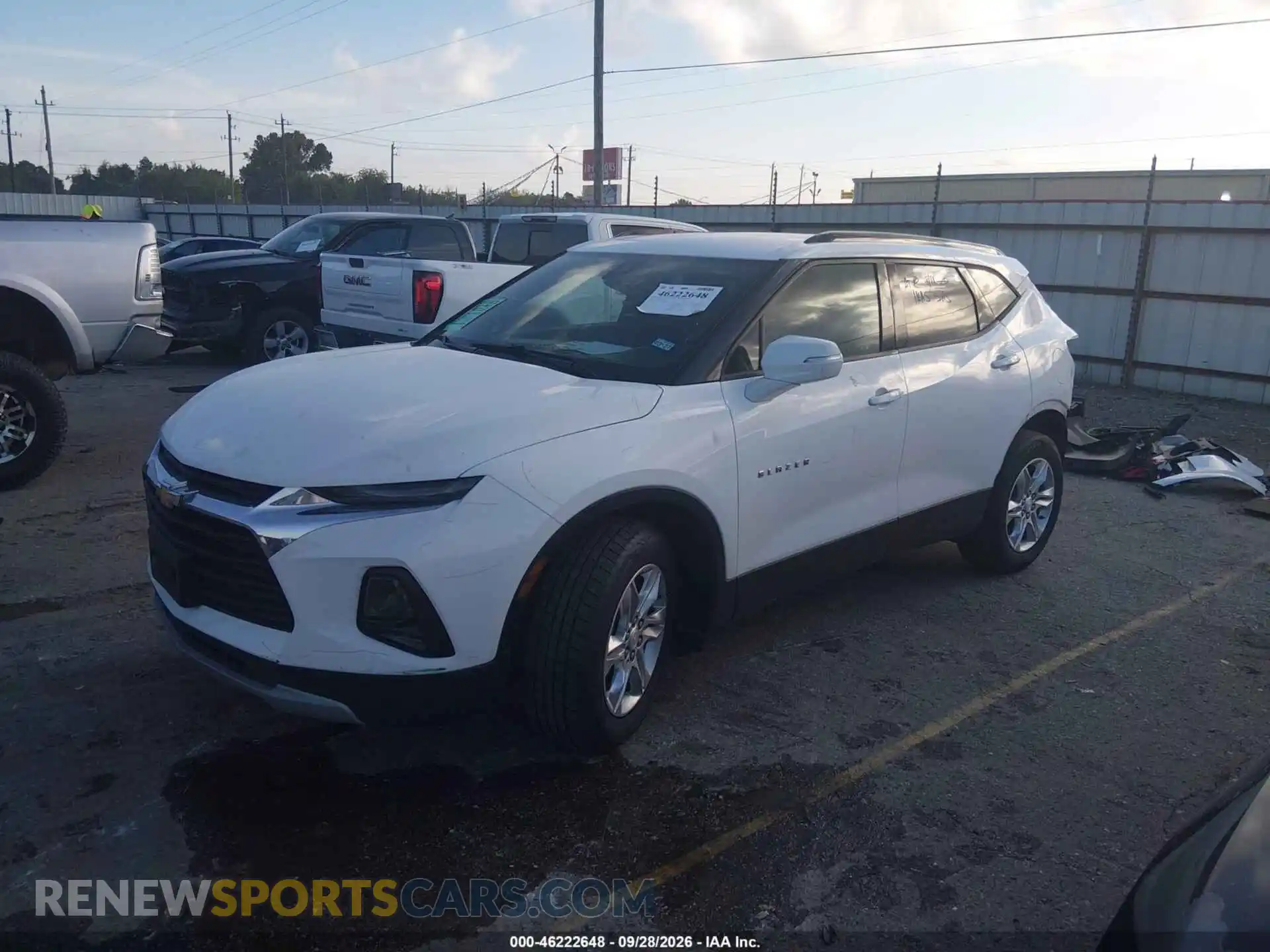 2 Photograph of a damaged car 3GNKBDRS7MS540174 CHEVROLET BLAZER 2021