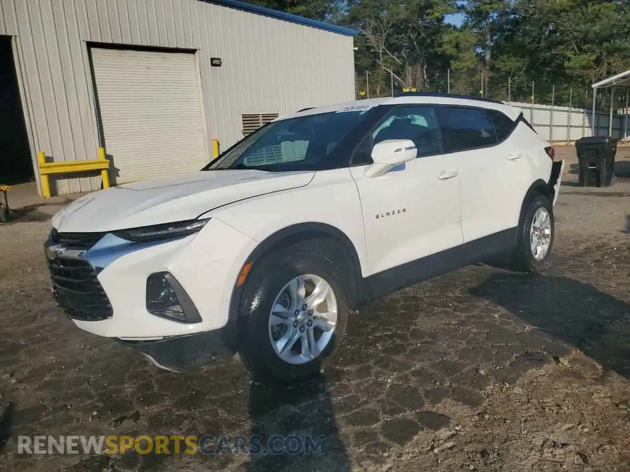 1 Photograph of a damaged car 3GNKBDRS8MS501867 CHEVROLET BLAZER 2021