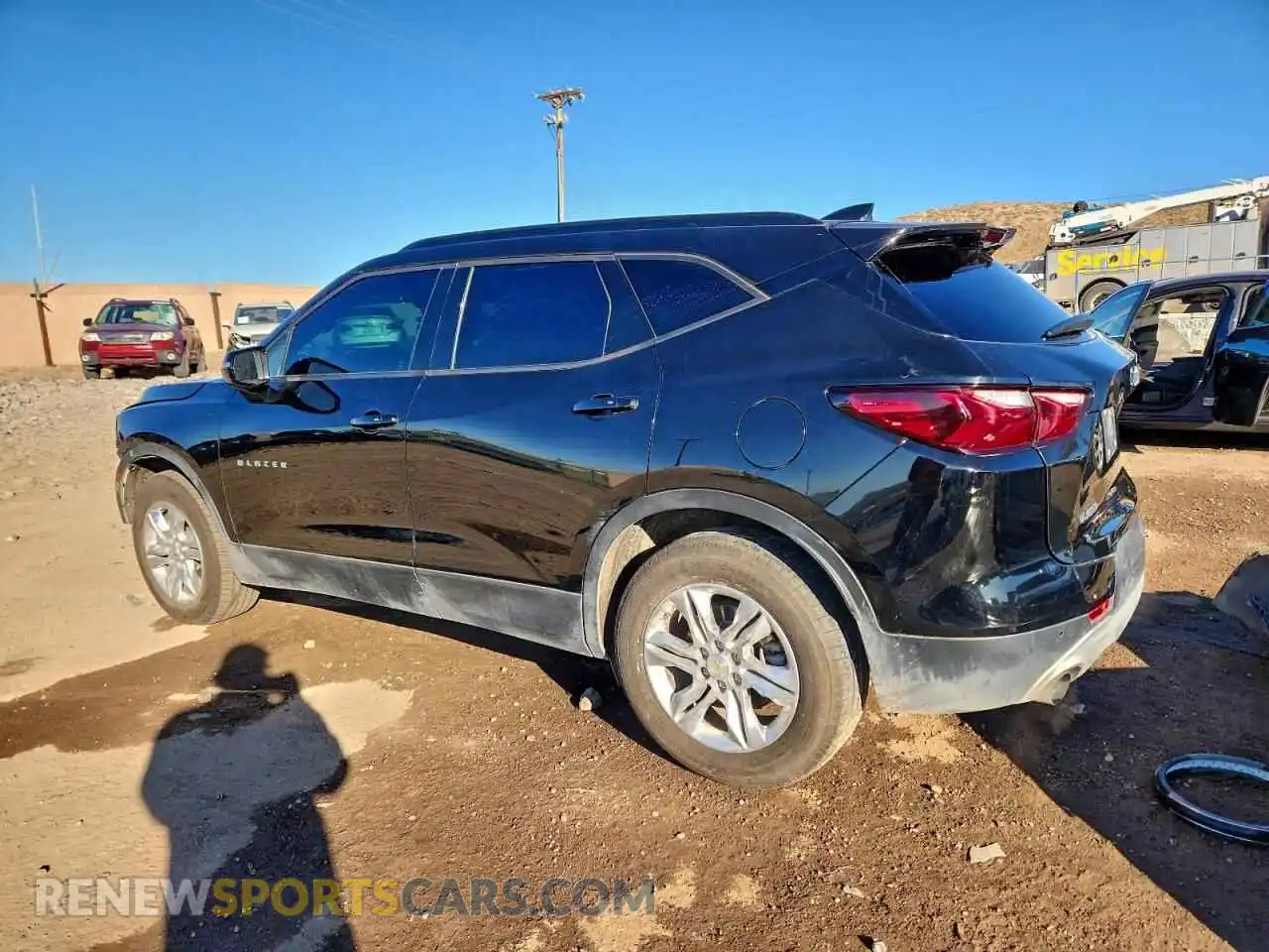 2 Photograph of a damaged car 3GNKBDRS9MS533940 CHEVROLET BLAZER 2021