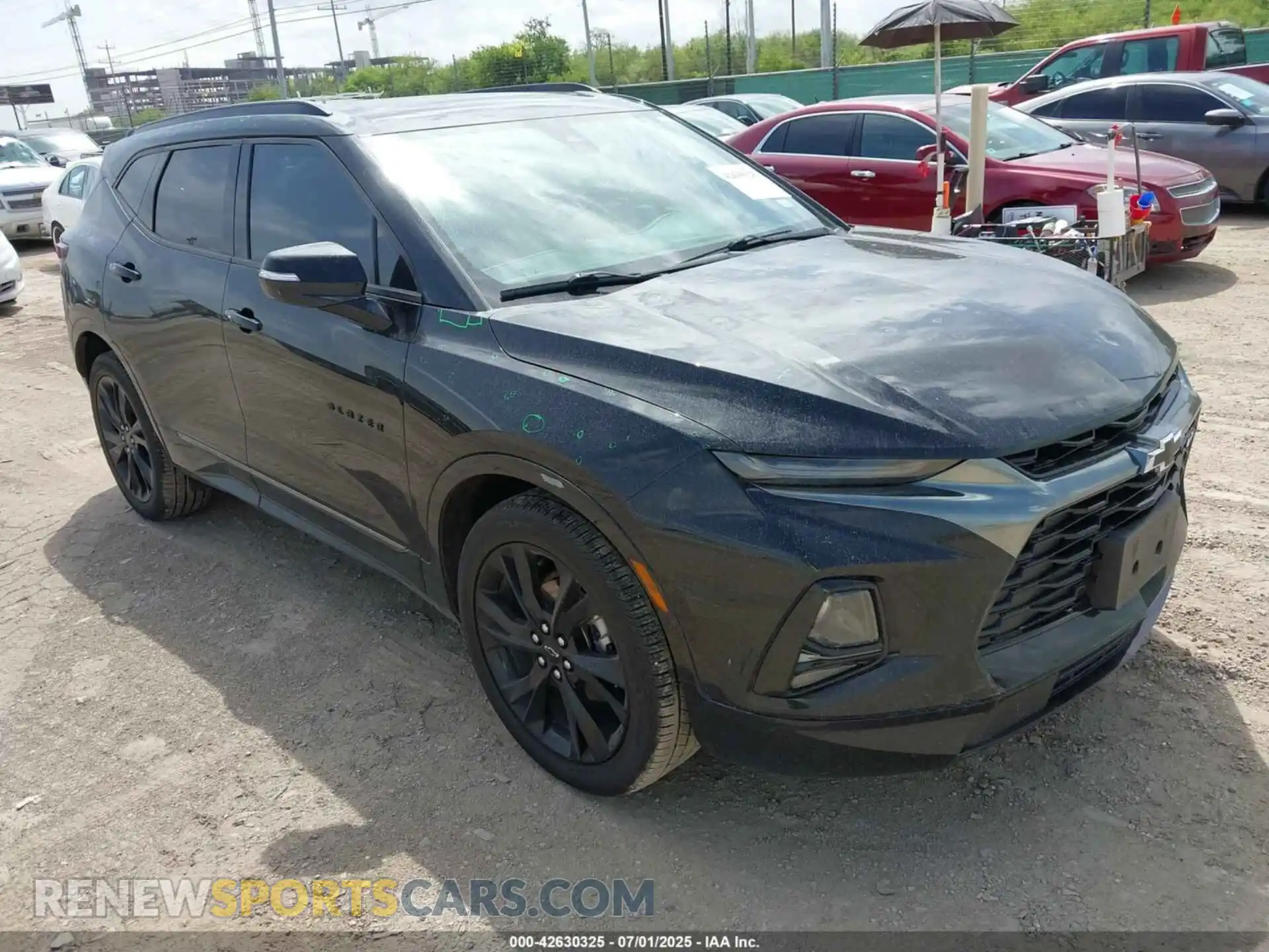 1 Photograph of a damaged car 3GNKBERS1MS502347 CHEVROLET BLAZER 2021