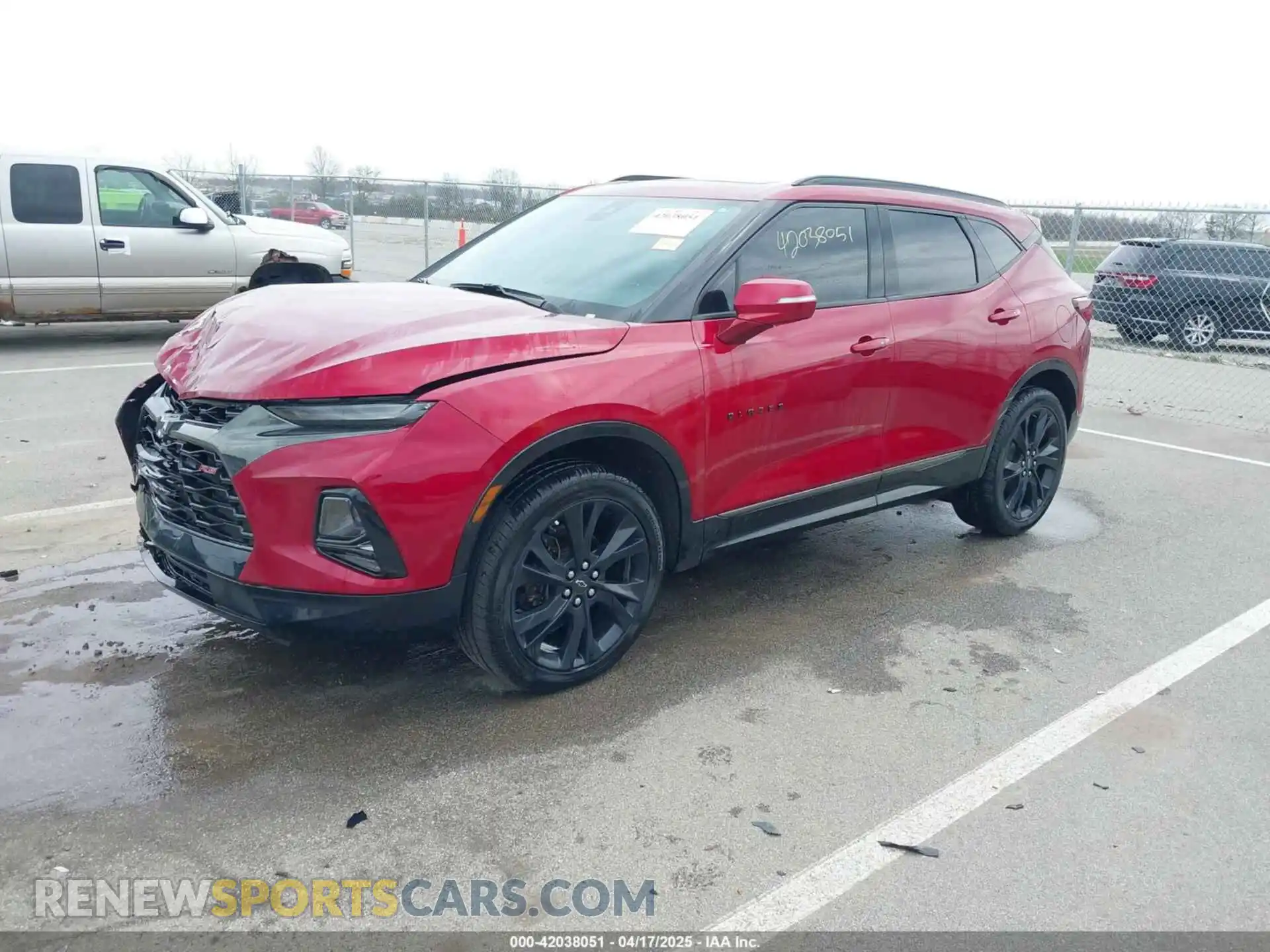 2 Photograph of a damaged car 3GNKBERS1MS547854 CHEVROLET BLAZER 2021