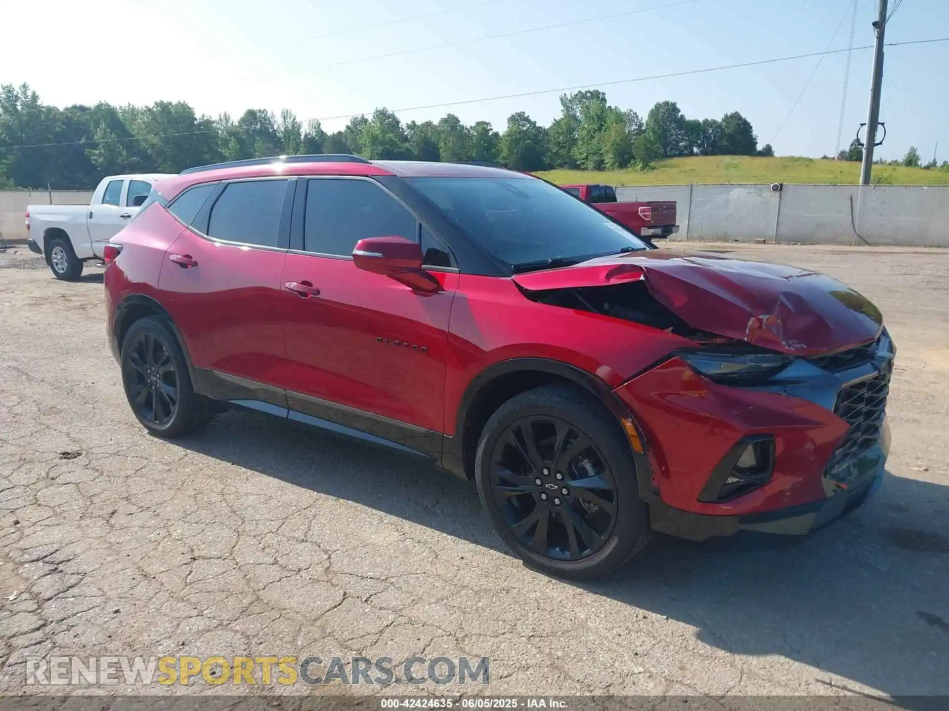 1 Photograph of a damaged car 3GNKBERS2MS503863 CHEVROLET BLAZER 2021