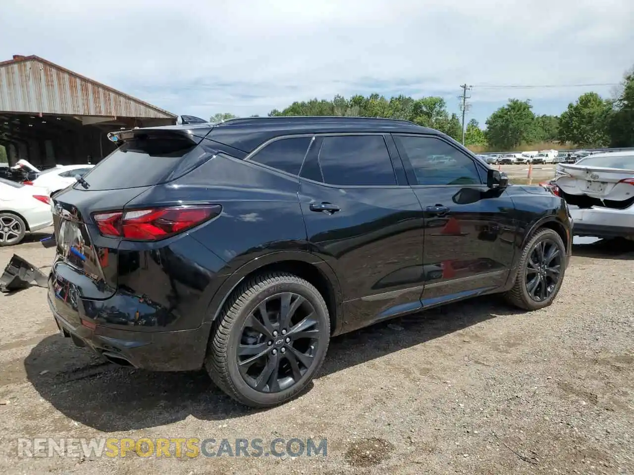3 Photograph of a damaged car 3GNKBERS2MS560161 CHEVROLET BLAZER 2021