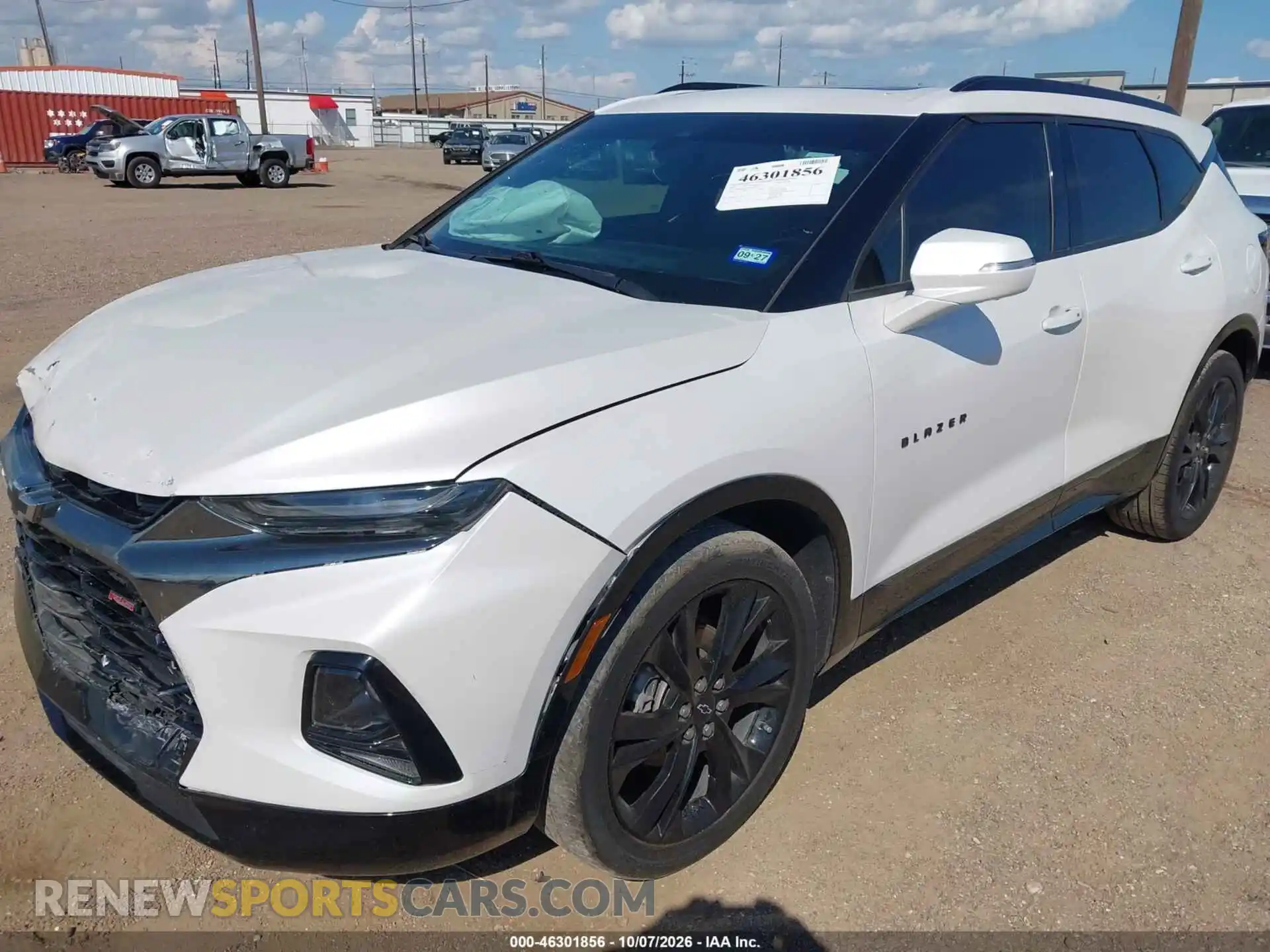 2 Photograph of a damaged car 3GNKBERS2MS567899 CHEVROLET BLAZER 2021