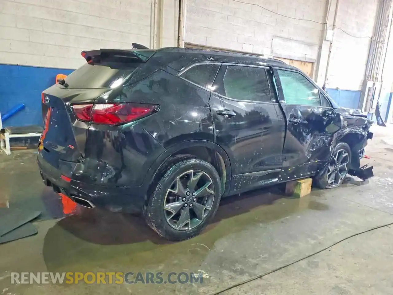 3 Photograph of a damaged car 3GNKBERS2MS568633 CHEVROLET BLAZER 2021