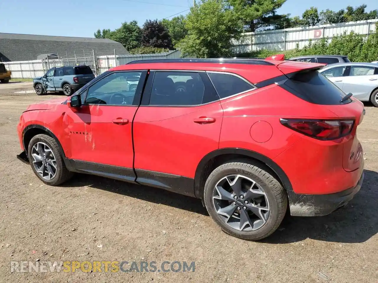 2 Photograph of a damaged car 3GNKBERS2MS577560 CHEVROLET BLAZER 2021