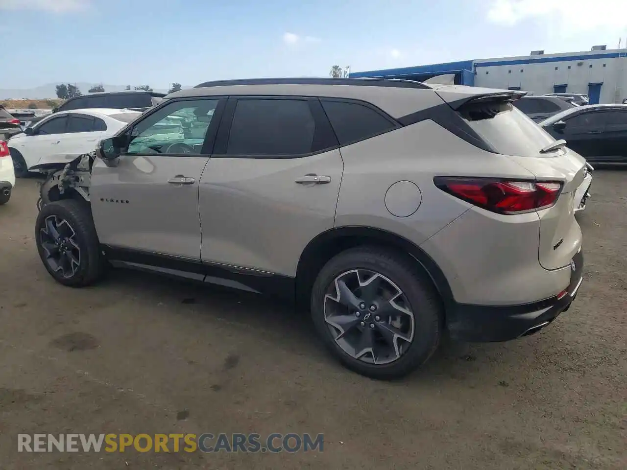 2 Photograph of a damaged car 3GNKBERS4MS528697 CHEVROLET BLAZER 2021