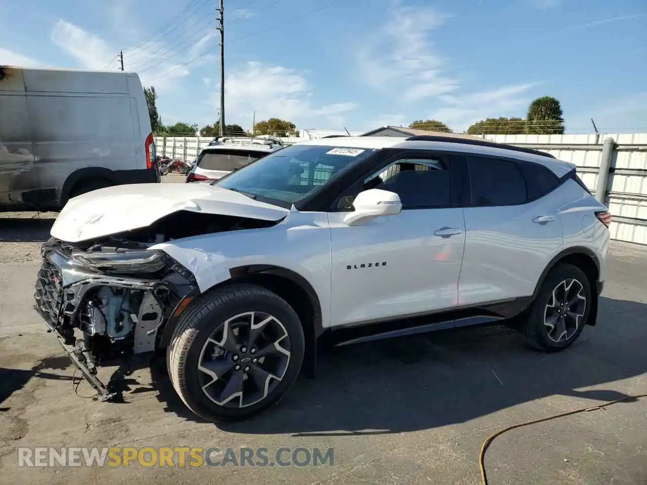 1 Photograph of a damaged car 3GNKBERSXMS549747 CHEVROLET BLAZER 2021