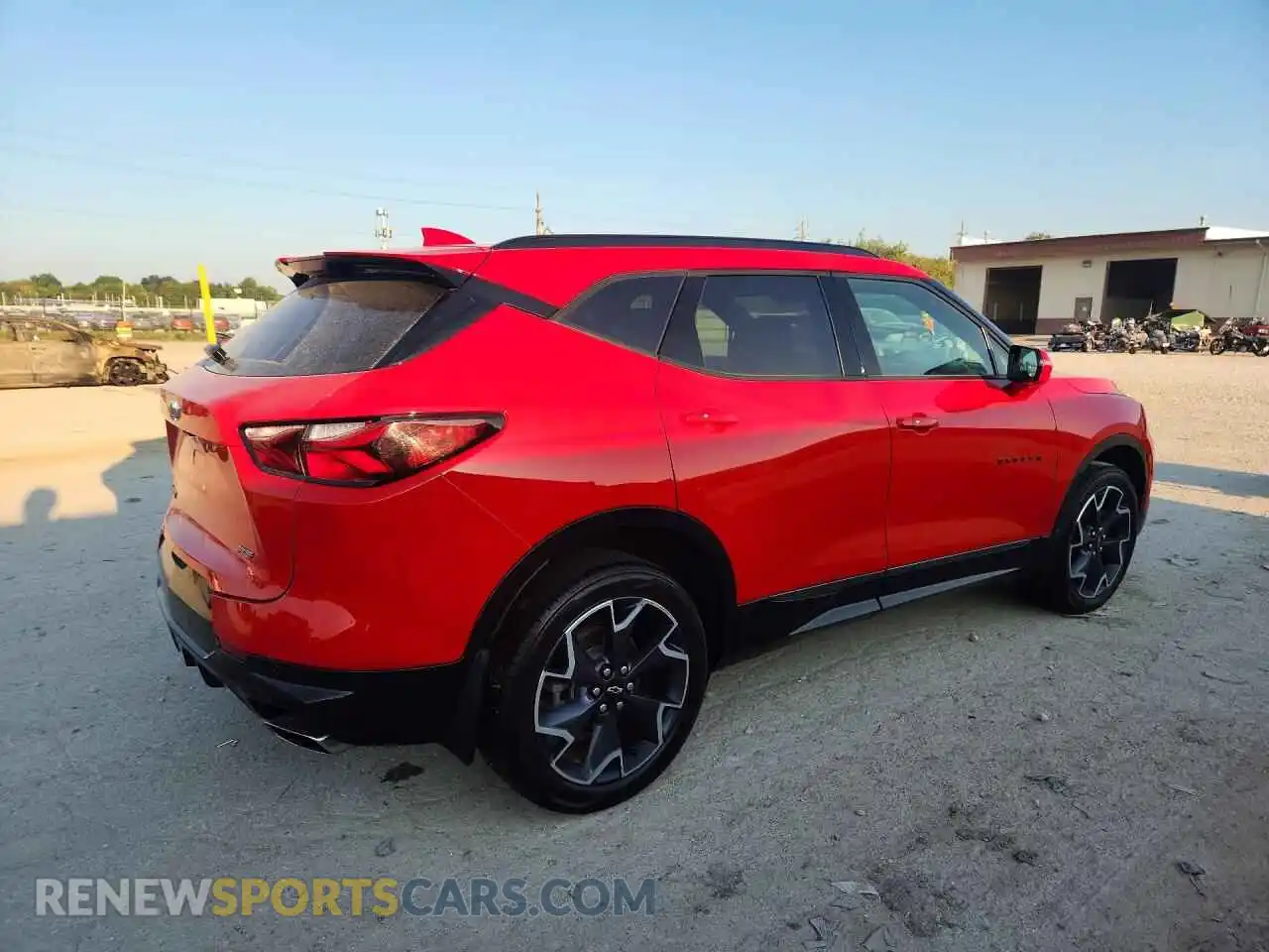 3 Photograph of a damaged car 3GNKBERSXMS579122 CHEVROLET BLAZER 2021
