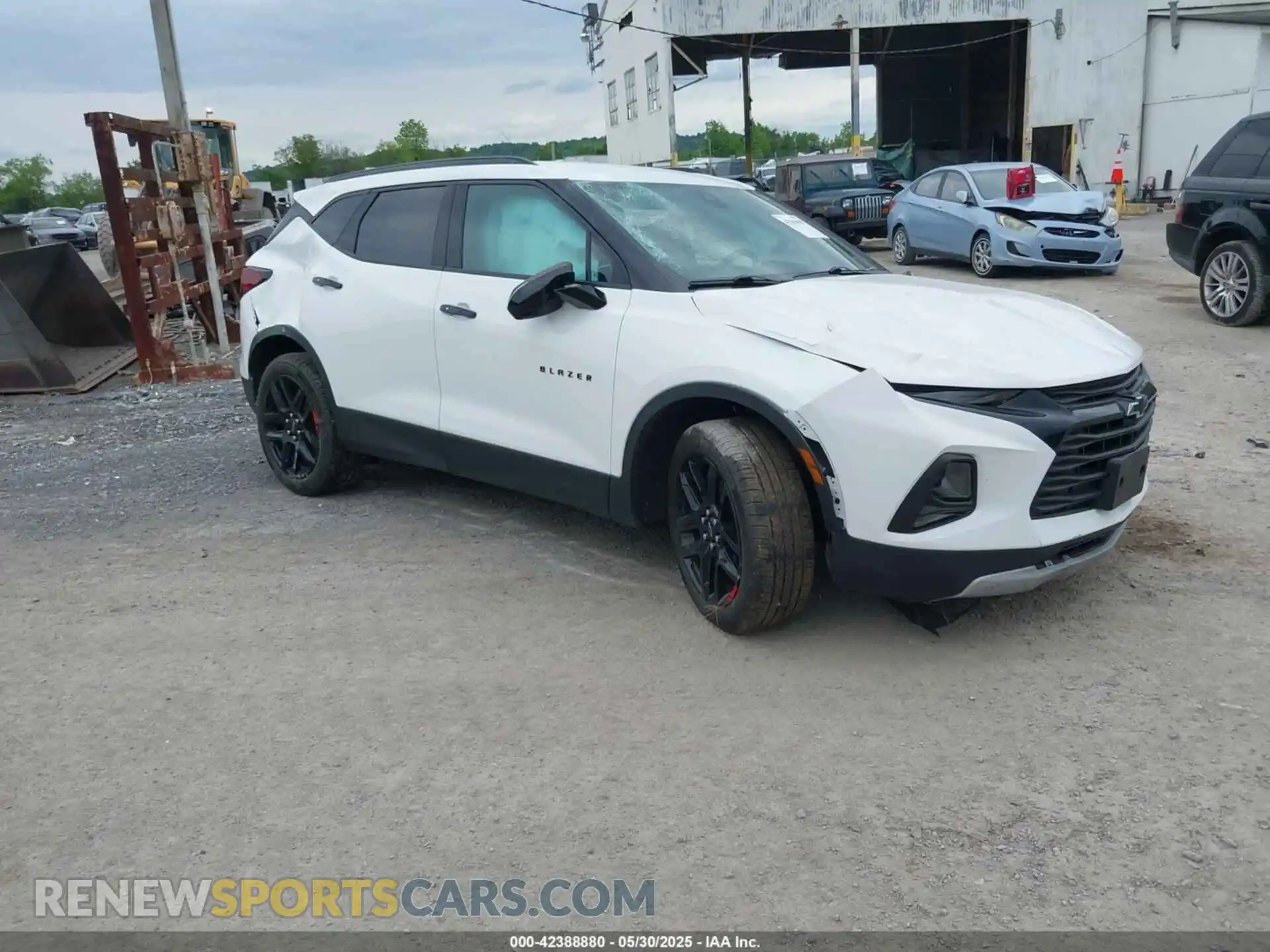 1 Photograph of a damaged car 3GNKBHR40MS577432 CHEVROLET BLAZER 2021