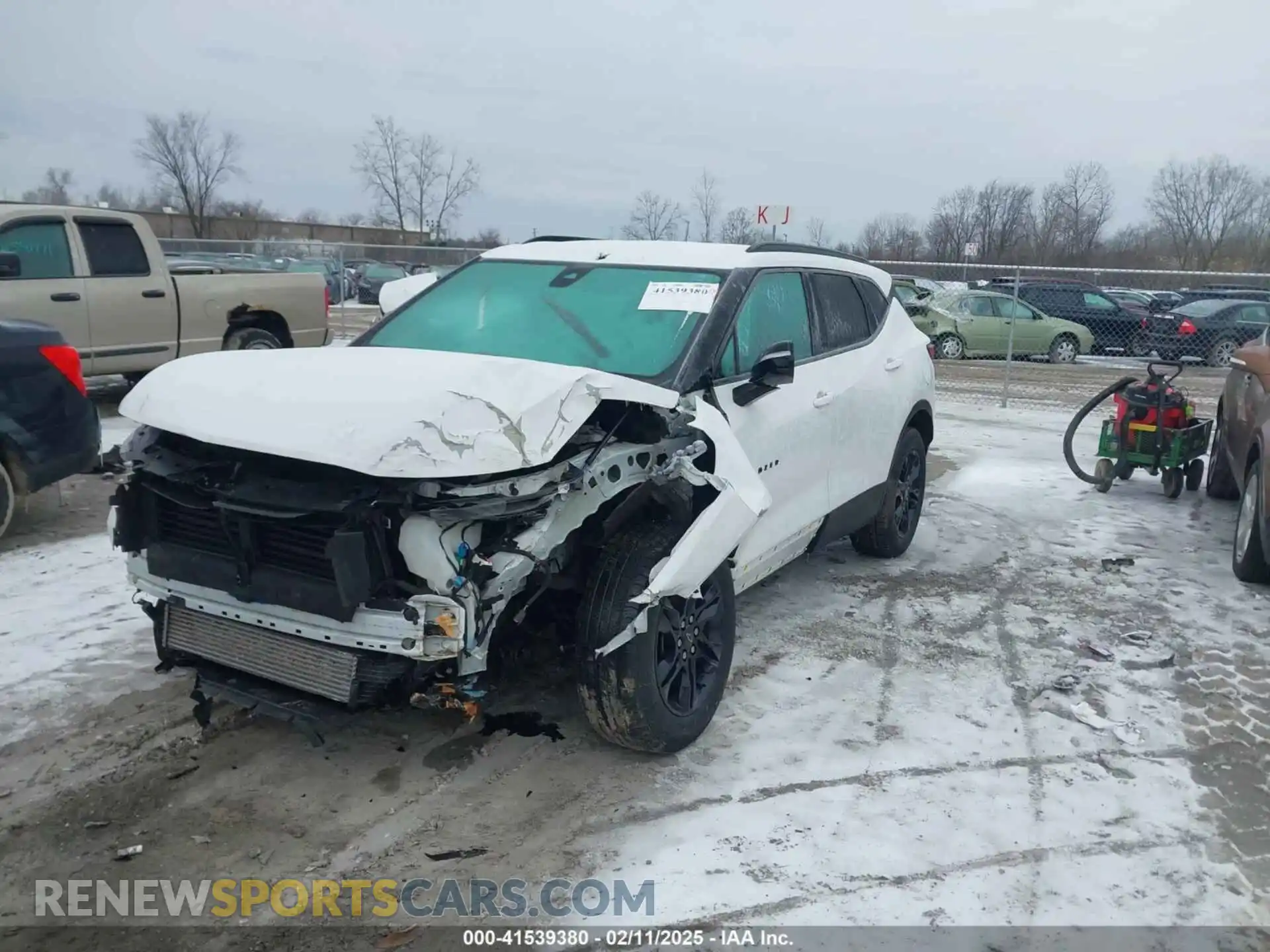 2 Photograph of a damaged car 3GNKBHR47MS562751 CHEVROLET BLAZER 2021