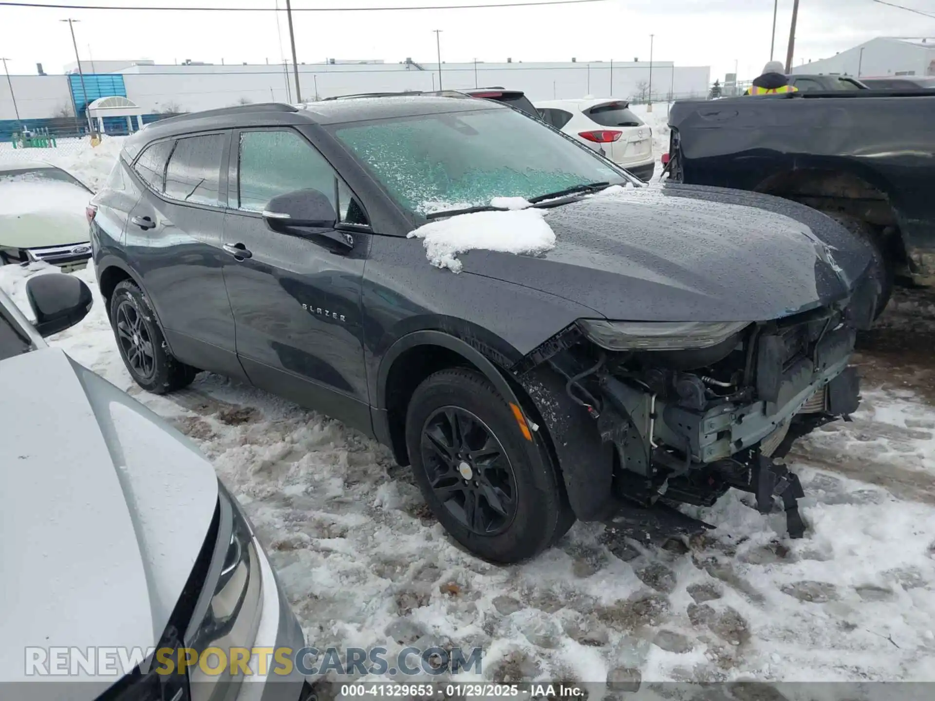 1 Photograph of a damaged car 3GNKBHR48MS547322 CHEVROLET BLAZER 2021