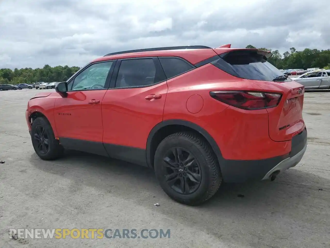 2 Photograph of a damaged car 3GNKBHR49MS518993 CHEVROLET BLAZER 2021