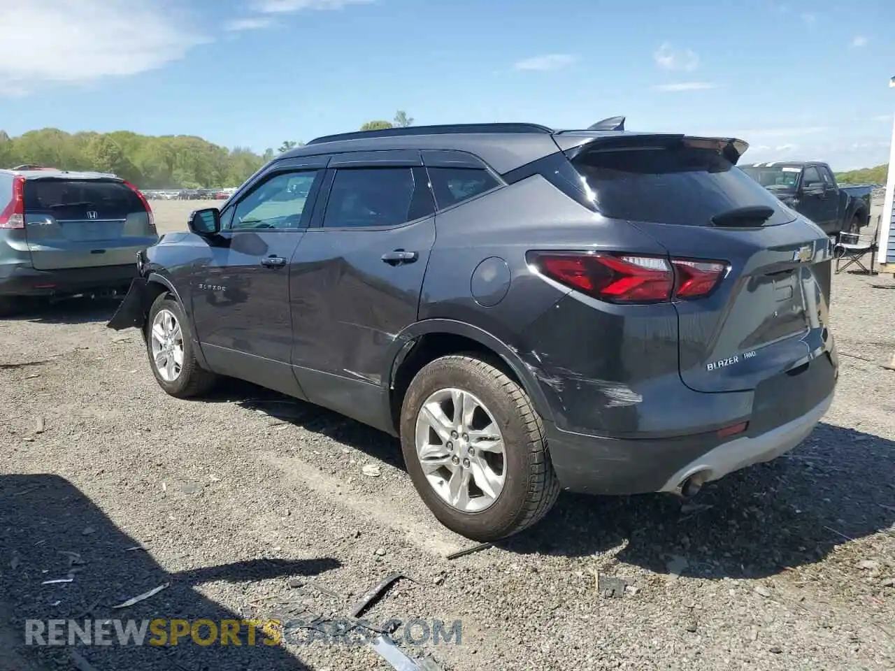 2 Photograph of a damaged car 3GNKBHR49MS540248 CHEVROLET BLAZER 2021