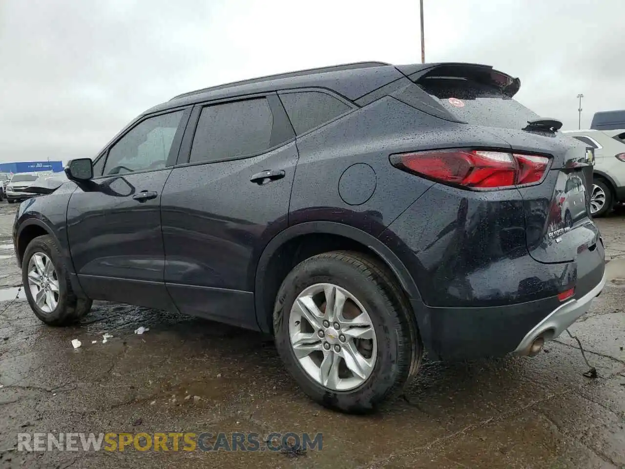 2 Photograph of a damaged car 3GNKBHR4XMS522793 CHEVROLET BLAZER 2021