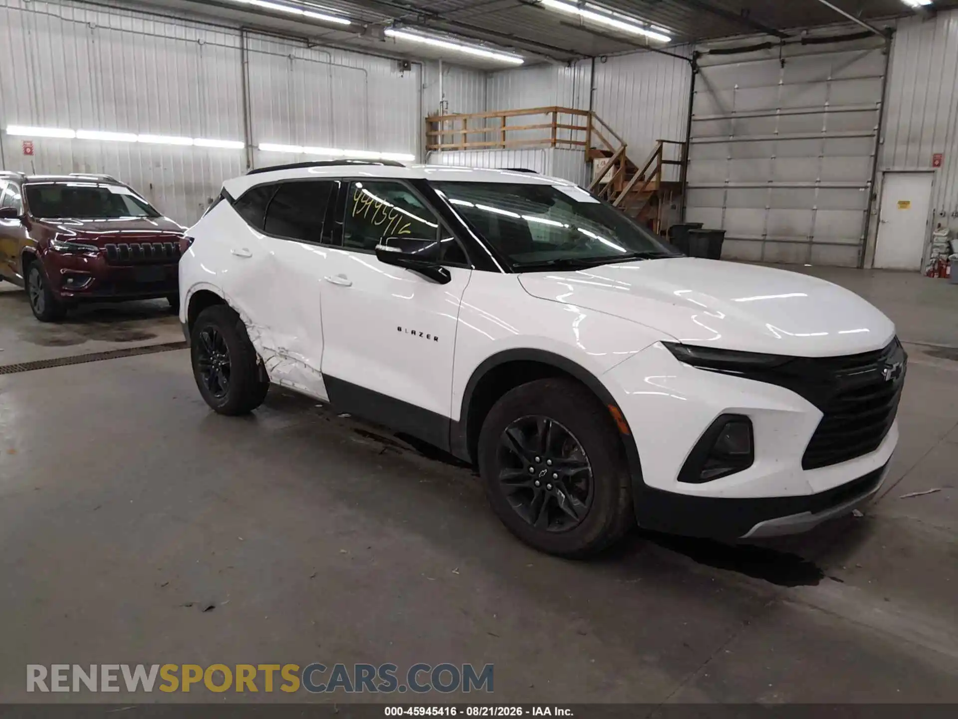 1 Photograph of a damaged car 3GNKBHRS0MS521523 CHEVROLET BLAZER 2021
