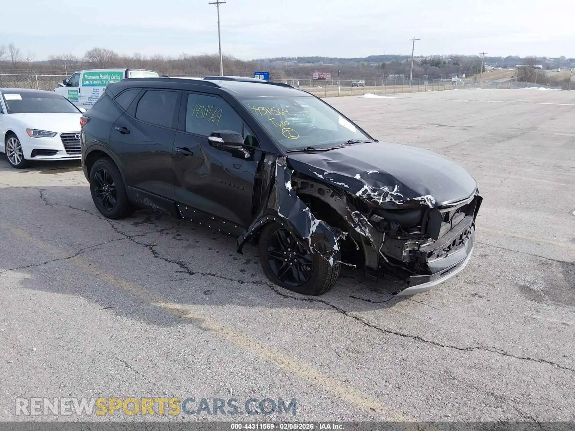 1 Photograph of a damaged car 3GNKBHRS0MS535356 CHEVROLET BLAZER 2021
