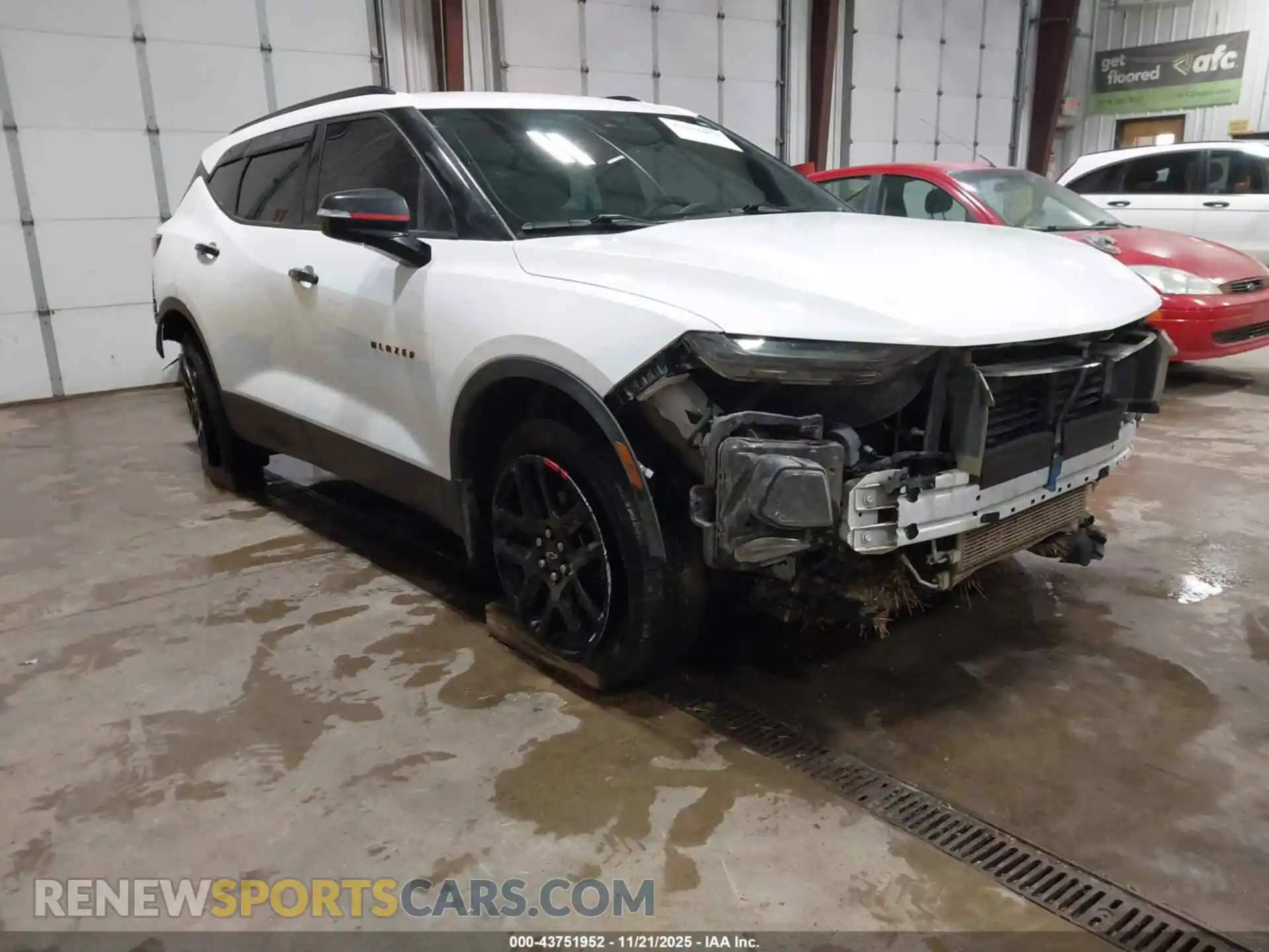 1 Photograph of a damaged car 3GNKBHRS1MS567300 CHEVROLET BLAZER 2021